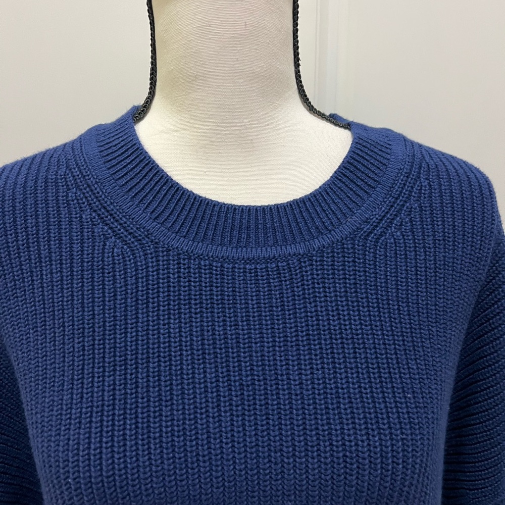 NWT Banana Republic Deep Blue Crew Neck 100% Organic cotton oversized sweater - Picture 3 of 10